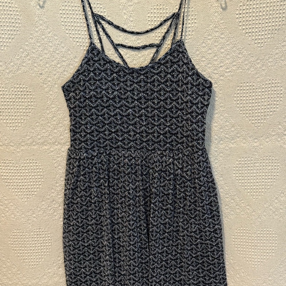 Medium Xhilaration Black and White Strappy Mini Dress